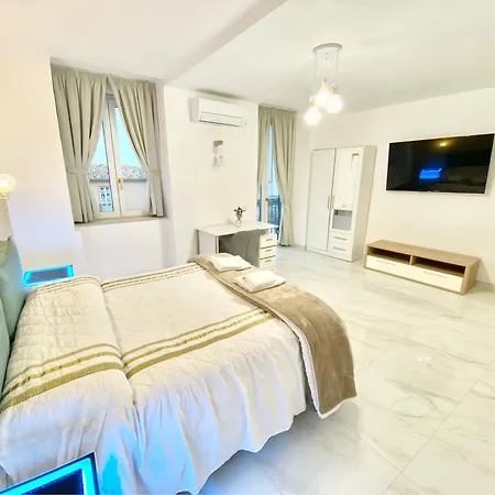 Antica Dimora-luxury Historic Appartement