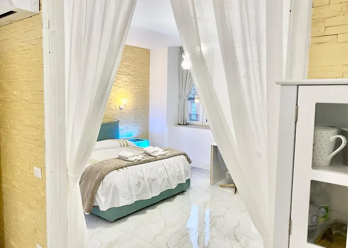 Antica Dimora-luxury Historic 公寓 维博瓦伦蒂亚